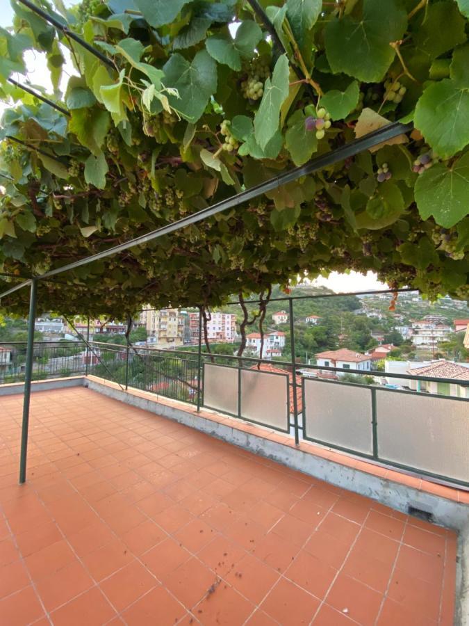 Apartamento Casa Mimosa: Relax, Vista Mare, Parcheggio Gratis San Remo Exterior foto